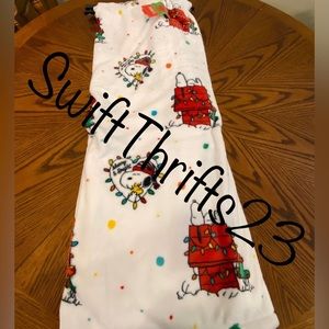 Peanuts Christmas Snoopy Merry & Bright Lights 50x70 blanket velvetloft throw